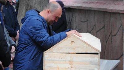 Hatay'da kayıp aile kimsesizler mezarlığında bulundu