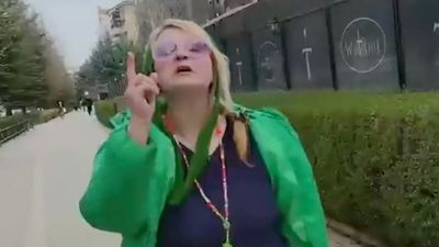 Başörtülü vatandaşlara saldıran kadın ağzını bozdu: Başörtülü or..pular