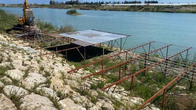 Antalya'da kaçak yapı iskeleleri söküldü