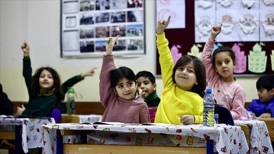 Okullarda ikinci ara tatil sonrası ilk ders zili yarın çalacak