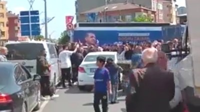 Süleyman Soylu'ya seçim çalışması sırasında provokasyon girişimi