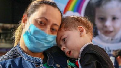 SMA'lı Mustafa Yağız öldü! Yardım paralarıyla oto galeri açtı