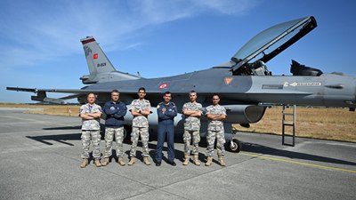 NATO'nun Air Defender tatbikatında Türk pilotlar takdir topladı