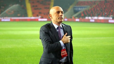 UEFA'dan Cüneyt Çakır'a görev