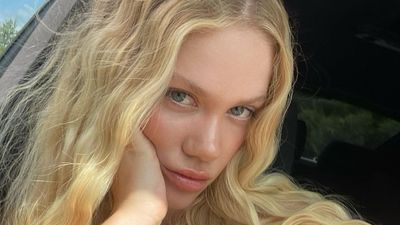 Serel Yereli'nin son pozları Barbie'yi aratmadı! 