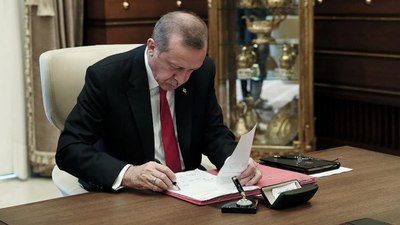 20 üniversiteye rektör ataması Resmi Gazete'de