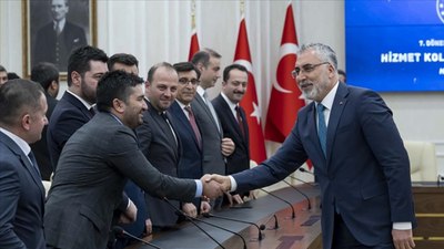 Vedat Işıkhan: Memurlar için 2024'te yüzde 40-45'e yakın bir zam artışı olacak