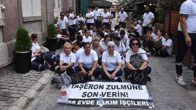 İzmir'de belediye işçileri 'kadro' için eylemde: 'Taşeron zulmüne son'