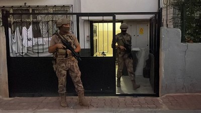 Mersin'de organize suç örgütüne şafak baskını: 17 gözaltı kararı