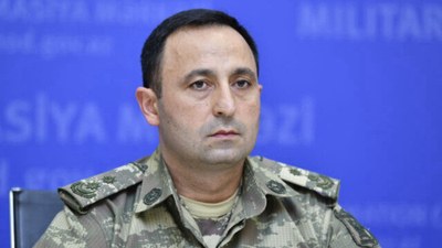 Azerbaycan Savunma Bakanlığı: Ermenistan, sivilleri silahlandırıyor