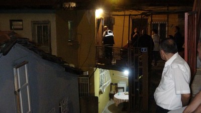 Kocaeli'de 3 gündür haber alınamayan yaşlı adam evinin banyosunda ölü bulundu