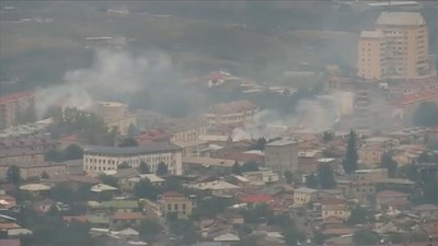 Karabağ'da Ermeniler kasıtlı yangınlar çıkararak arşivleri imha ediyor