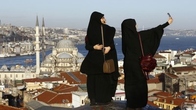 Çılgınca para harcıyorlar! Arap turistlerin Türkiye'de harcadıkları para sizi şoke edebilir