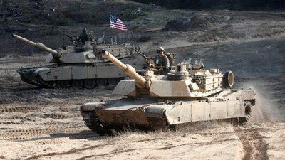 ABD'nin Abrams tankları Ukrayna'ya ulaştı