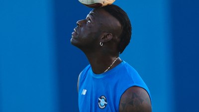 Mario Balotelli: Suudi Arabistan'a gidebilirim
