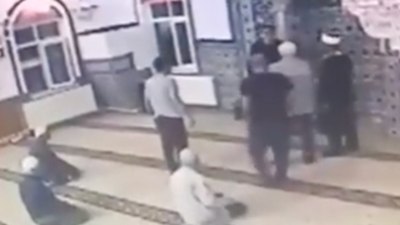 Isparta'daki camide akılalmaz olay! İmama yanaştı 'Ezandan rahatsız oluyorum' dedi