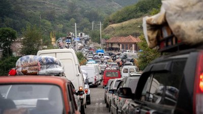 Karabağ'dan Ermenistan'a geçen Ermenilerin sayısı 50 bine yaklaştı