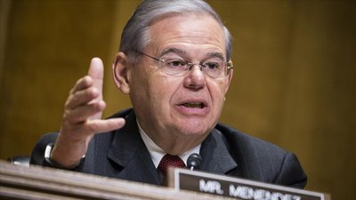 Türk düşmanı Bob Menendez kendi partisinde bile istenmiyor