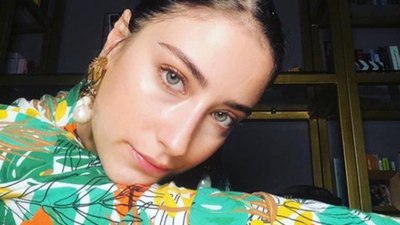 Hazal Kaya'nın Paris tarzı beğenilmedi! Gören 