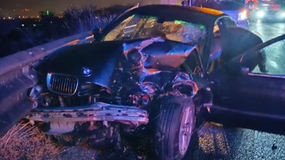 Bolu'da tırdan kopan lastik nedeniyle zincirleme trafik kazası yaşandı