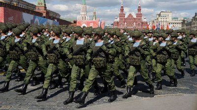 Putin imzaladı: Rusya, 130 bin genci askere alacak