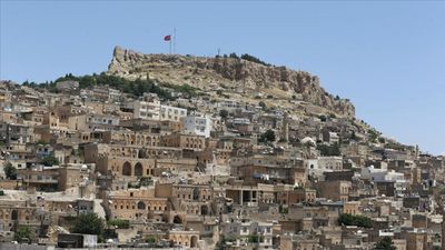 Mardin'de yüzlerce yıllık gelenek: Çarşılar her pazartesi dua ile açılıyor