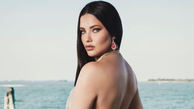 Adriana Lima, tahtakurularının hedefi oldu