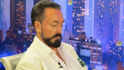 Adnan Oktar'ın Kedicik kumpası! Kendi ağzından itiraf etti...