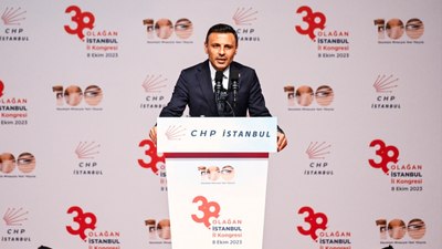 CHP İstanbul İl Başkanlığı'nı Özgür Çelik kazandı