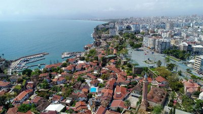 'Uygun fiyat' yerine 'vatandaşlığa uygun' ilanı: Antalya'daki emlak ilanları değişti!