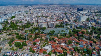 Yabancılar en fazla Antalya'dan konut aldı