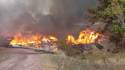 Kastamonu'da yangın: 43 ev ve ahır alevlere teslim oldu