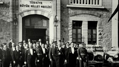 Türkiye demokrasisinin 100 yılı