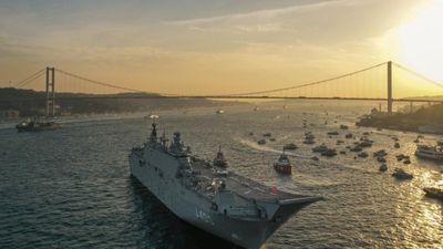 29 Ekim kutlamaları Yunan basınında! 'Güç gösterisi'