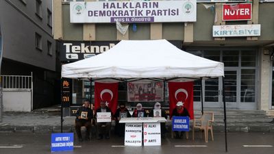 PKK ve HDP'den �ocuklar�m�z� istiyoruz