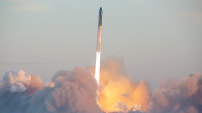 SpaceX’in Starship roketi kalkıştan kısa süre sonra patladı