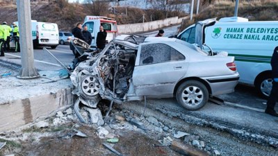 Ankara'da kaza: Aynı aileden 3 kişi öldü, 1 bebek ağır yaralı