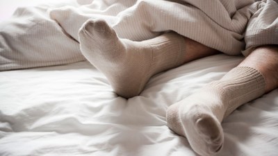 Çorapla uyumanın zararını bilseniz...