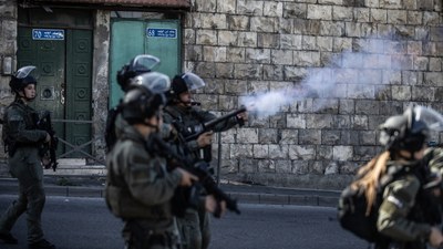 8'inci cuma! İsrail polisi Mescid-i Aksa'ya girişleri engelledi