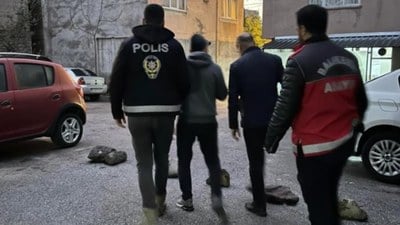 Balıkesir'de aranan 53 şahıstan 28'i tutuklandı