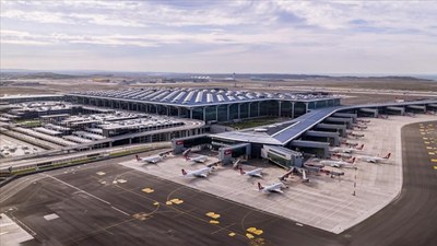 İstanbul'daki havalimanları 10 ayda yolcu ve sefer sayısını artırdı