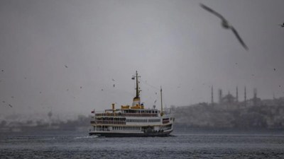 İstanbul'da vapur seferlerine olumsuz hava engeli
