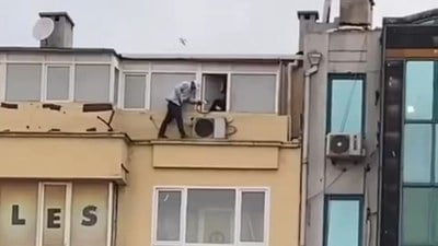 İstanbul'da korku dolu anlar! Klima tamiri yapan işçi güvenlik önlemi almadan çalıştı
