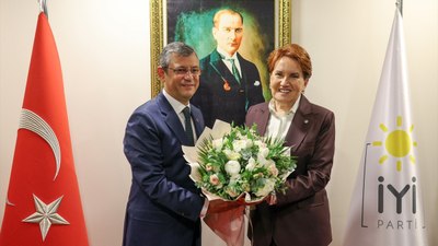 Özgür Özel: İYİ Parti'nin her kararına saygılıyız