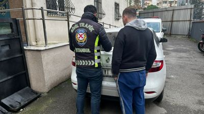 İstanbul Bağdat Caddesi'nde makas atarak ilerledi! Yakalanan sürücüye 6 bin lira ceza verildi