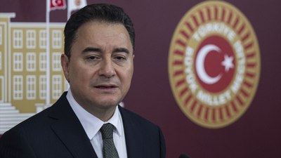 Ali Babacan'dan Meral Akşener'e: Dün aday gösterdiğine bugün korkak diyemezsin