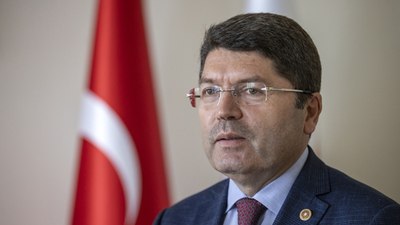 Yılmaz Tunç'tan teröre karşı bildiriye imza atmayan CHP ve DEM Parti'ye tepki