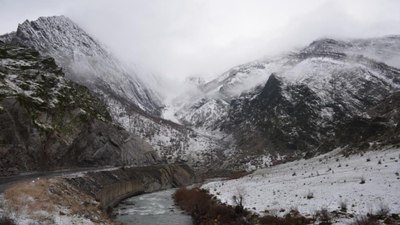 Şırnak kara teslim! Beytüşşebap'ın yüksek bölgesinde çığ...