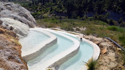 Pamukkale ne ki! Tatilcilerin yeni gözdesi: O şehrin suyu adeta şifa saçıyor