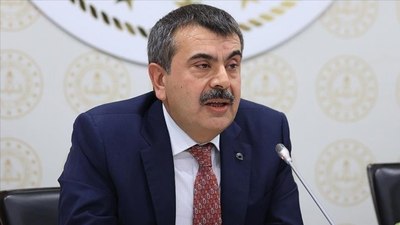 Yusuf Tekin açıkladı: Ailelerine kavuşamayan öğretmenler için ek yer değiştirme hakkı sunuluyor